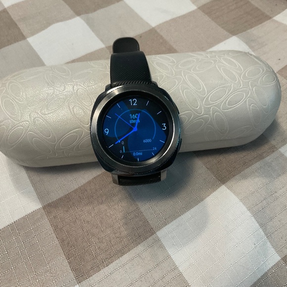 Samsung Galaxy Gear Sport - Picture 1 of 4